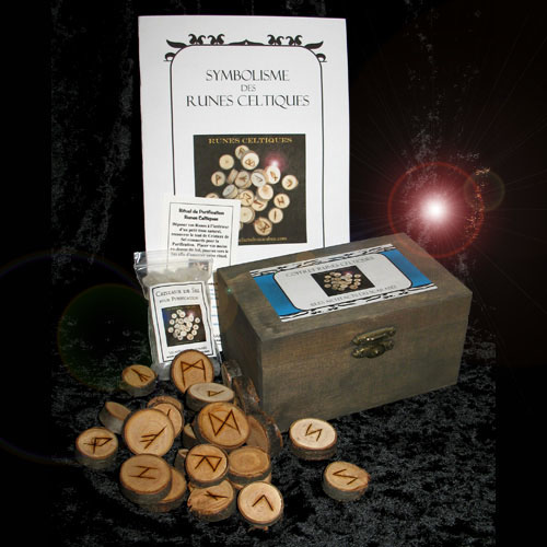 Coffret de 24 Runes Celtiques en Bois de Cerisier de Virginie
