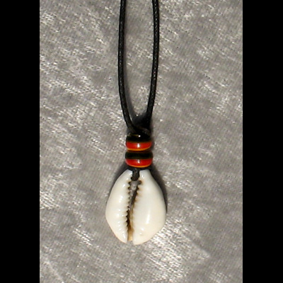 Collier "Tradition" avec Cauri (Fertilit� & Richesse)