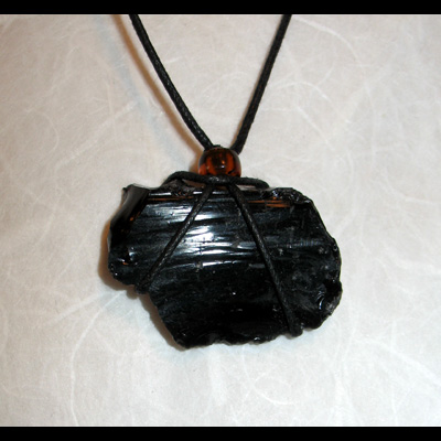 Collier "Talisman Magique" - �clat d'Obsidienne + Bille Verre A