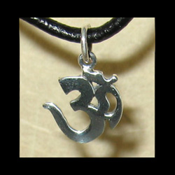 Pendentif OM (AUM) *01 - Vibration Primordiale (Sterling)